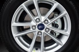 2015款福特福克斯两厢1.5L