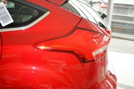 2015款福特福克斯两厢1.5L