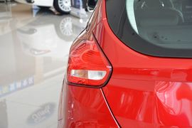 2015款福特福克斯两厢1.5L
