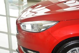 2015款福特福克斯两厢1.5L