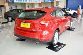 2015款福特福克斯两厢1.5L