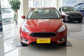 2015款福特福克斯两厢1.5L