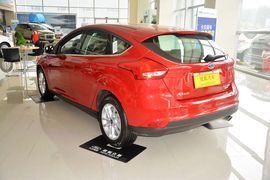 2015款福特福克斯两厢1.5L