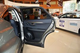 2015款雷克萨斯NX200