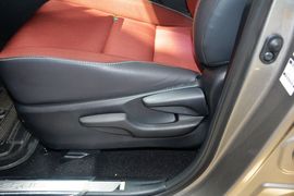 2015款雷克萨斯NX200