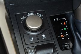 2015款雷克萨斯NX200