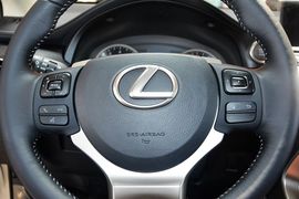 2015款雷克萨斯NX200