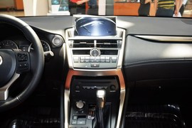 2015款雷克萨斯NX200