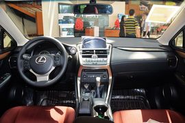 2015款雷克萨斯NX200