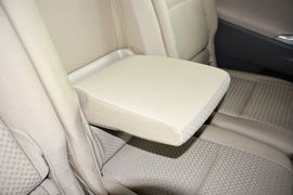 2014款丰田逸致180G