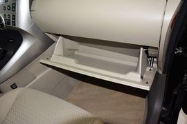 2014款丰田逸致180G