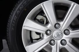 2014款丰田逸致180G