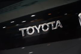 2014款丰田逸致180G