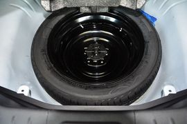2015款奔腾B70