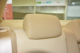 2015款丰田凯美瑞2.0E精英版