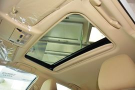 2015款丰田凯美瑞2.0E精英版