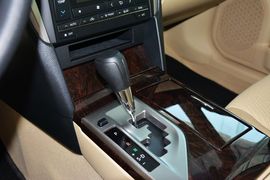 2015款丰田凯美瑞2.0E精英版