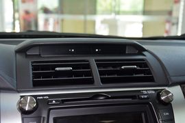 2015款丰田凯美瑞2.0E精英版