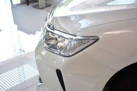 2015款丰田凯美瑞2.0E精英版