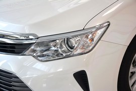 2015款丰田凯美瑞2.0E精英版