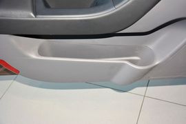 2015款现代悦动1.6L自动舒适型