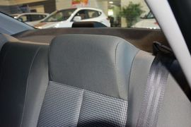 2015款现代悦动1.6L自动舒适型