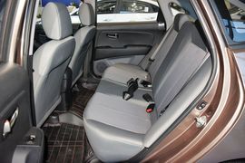 2015款现代悦动1.6L自动舒适型