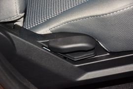 2015款现代悦动1.6L自动舒适型