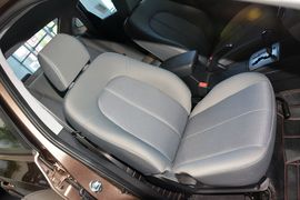 2015款现代悦动1.6L自动舒适型