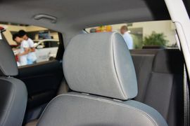 2015款现代悦动1.6L自动舒适型