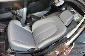 2015款现代悦动1.6L自动舒适型