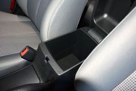 2015款现代悦动1.6L自动舒适型