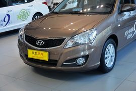 2015款现代悦动1.6L自动舒适型