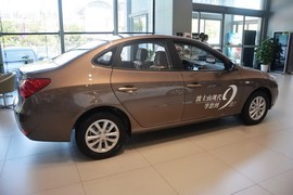 2015款现代悦动1.6L自动舒适型