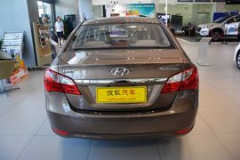 2015款现代悦动1.6L自动舒适型