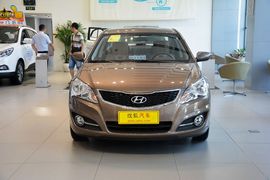 2015款现代悦动1.6L自动舒适型