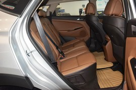 2015款现代全新途胜1.6T