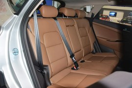 2015款现代全新途胜1.6T