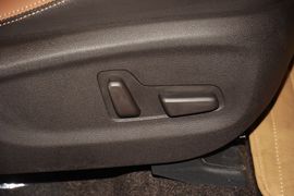 2015款现代全新途胜1.6T