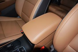 2015款现代全新途胜1.6T