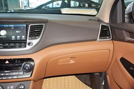 2015款现代全新途胜1.6T