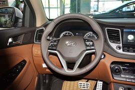 2015款现代全新途胜1.6T