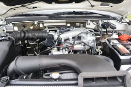 2016款三菱帕杰罗3.0L自动尊贵版