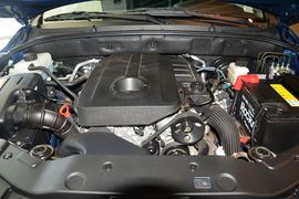 2014款双龙爱腾2.0T四驱自动豪华柴油版