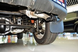 2014款双龙爱腾2.0T四驱自动豪华柴油版