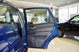 2014款双龙爱腾2.0T四驱自动豪华柴油版