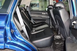 2014款双龙爱腾2.0T四驱自动豪华柴油版