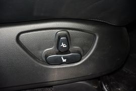 2014款双龙爱腾2.0T四驱自动豪华柴油版