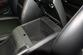 2014款双龙爱腾2.0T四驱自动豪华柴油版