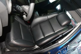 2014款双龙爱腾2.0T四驱自动豪华柴油版